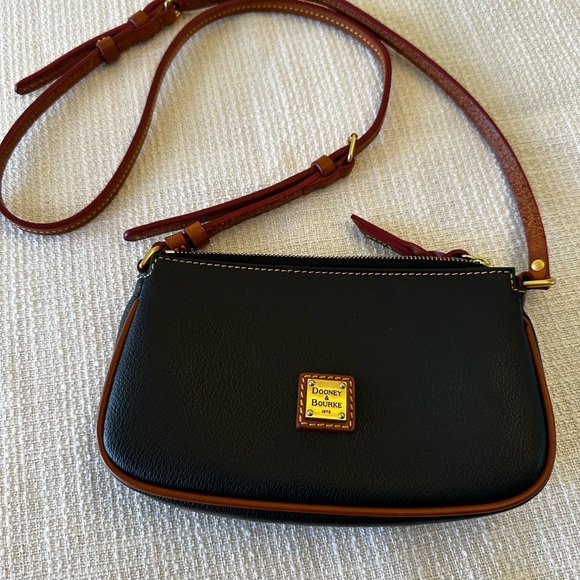 Dooney & Bourke Coated Canvas Leather Eva Lexi Crossbody Bag - Picture 2 of 12